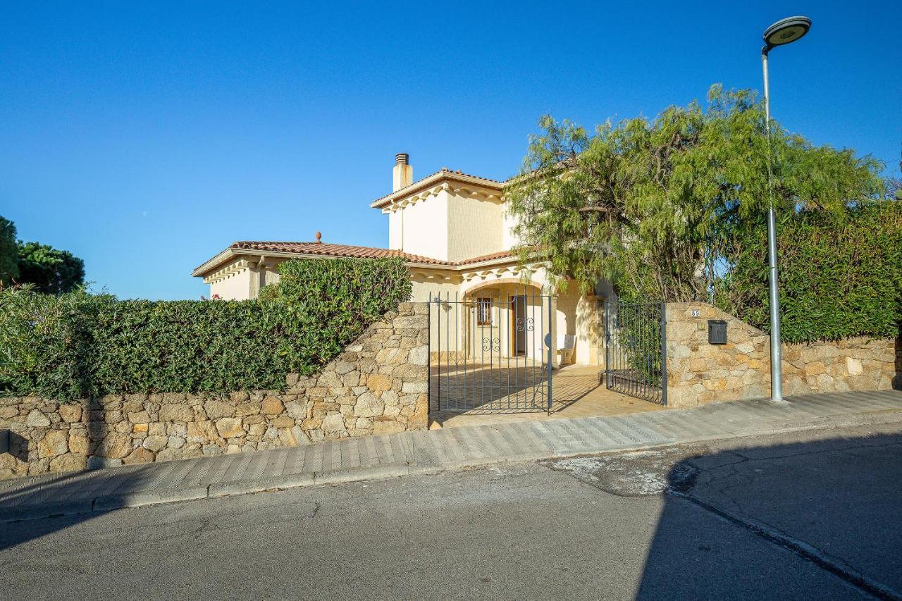 V013 - Villa Mas Isaac - Palau Saverdera Dış mekan fotoğraf